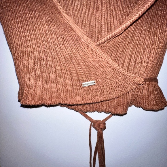 AÉROPOSTALE - Long sleeves cross-over shirt (Brown, size M) - Picture 3 of 6